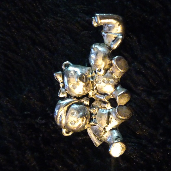 Q-14 matching brooches 2 of them of teddy bears - Picture 4 of 5